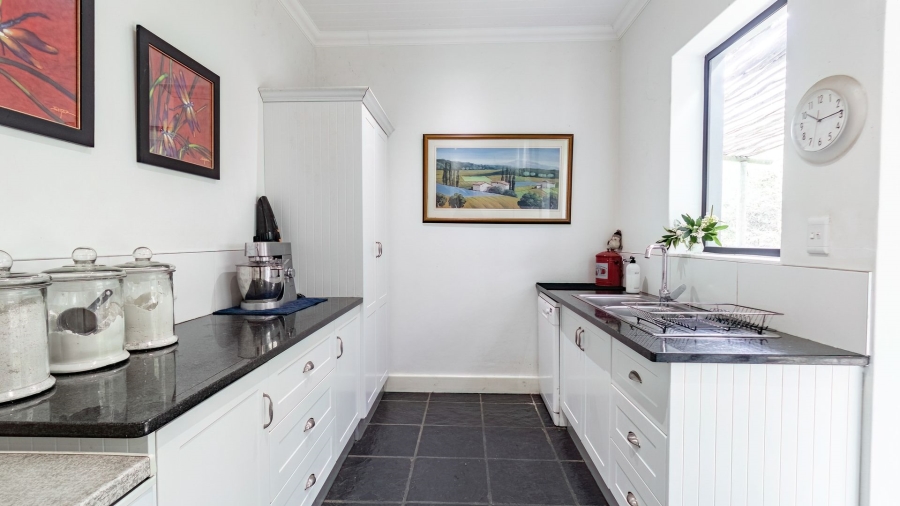 To Let 3 Bedroom Property for Rent in Riebeek West Western Cape